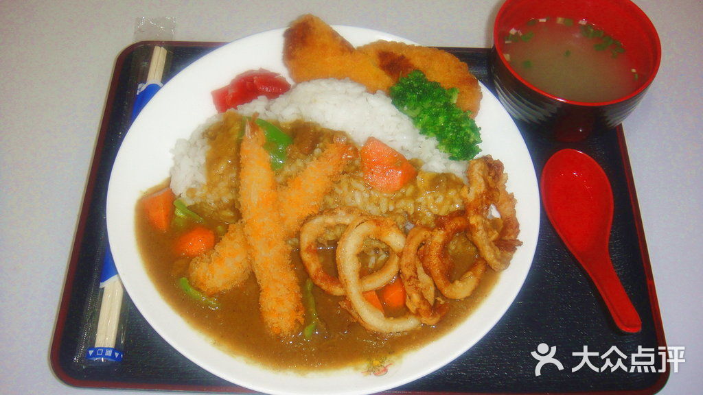 日式炸虾组合咖喱饭