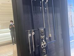 -CHANEL(恒隆广场店)