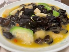 鸡汁丝瓜浸木耳-港丽餐厅(高德置地店)