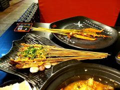 卤烤滚石鸭肠-何师烧烤·香辣蟹·川菜·30年老品牌(太古里旗舰店)