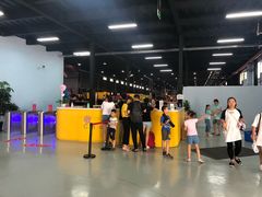 -嘿哟动霸CHUA·新潮玩运动娱乐中心·蹦床滑冰团建乐园