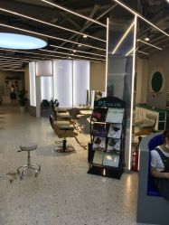-PE SALON 