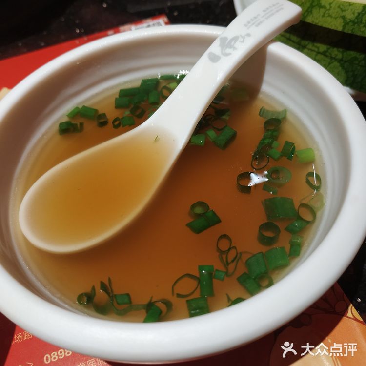 瞬间被治愈！科尔沁精品肥牛、南山招牌特色千层肚，每次都吃到光盘