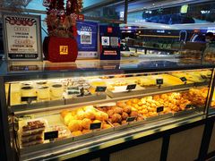 面包甜点陈列柜-酥大興·新国潮糕点配茶饮(龙岗万达黑金店)