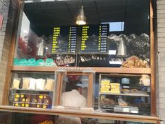 外卖窗口-护国寺小吃(东四店)