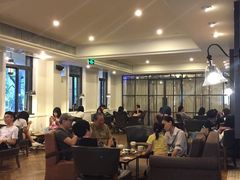 大堂-星巴克臻选(广州沙面店)