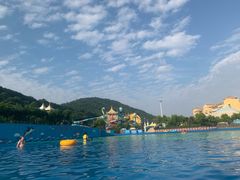 -平湖九龙山乐满地水上乐园