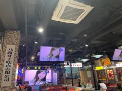 -马路牙子烧烤音乐酒馆(望京店)