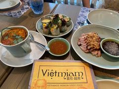 海鲜冬阴功汤-CHINCHIN 青青·泰国料理(万象食家店)