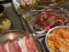 -围炉肉舍•炭烤活鳗•丹东海鲜烤肉(步行街店)