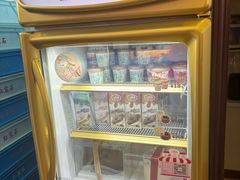 -红宝石·鲜奶小方·海派西点房(金杨店)