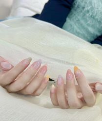-悦指间美甲美睫