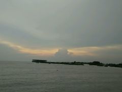 -洞里萨湖