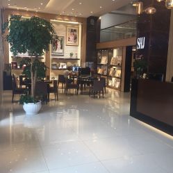 -上花轿婚纱摄影