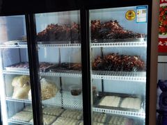自助取餐区-岳文生烧烤
