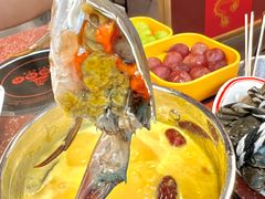 -四囍码头海鲜烧烤自助火锅(外滩南京东路悦荟广场店)