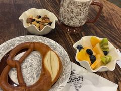 -藏书馆咖啡LibraryCoffee·Bistro(牡丹园店)