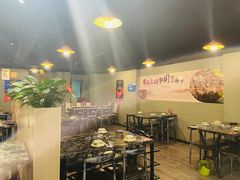 大堂-雷山鱼酱酸汤鱼·酸汤牛肉(花果园T1区店)