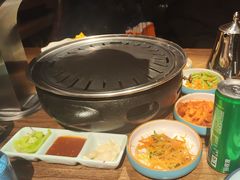 -明洞阿姨·韩式酱蟹烤肉·创意料理(三元桥店)