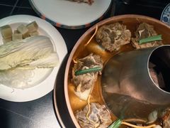 招牌羊蝎子锅底-京悦南门涮羊肉·羊蝎子火锅(田林路店)