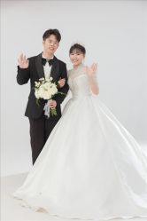 点击看大图 -挪娅婚纱摄影皇家会所