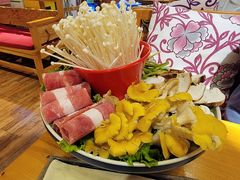 -民食香·腊排骨野生菌美食(木府店)