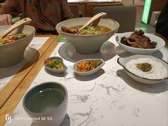 -百春原湖南牛肉粉(百联世纪店)