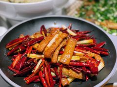 -嫩芽 ·地道重庆菜(十八梯露台夜景店)