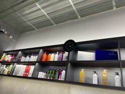 -诗悦发型SALON·圣罗兰店