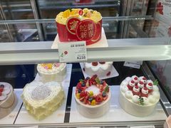 -花花卷卷·鲜食蛋糕(静安久光百货店)