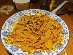 -柴窝堡22号传承新疆菜·新疆辣子鸡