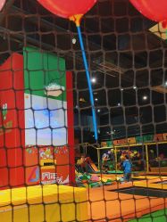 -蹦蹦跳跳(新奥购物中心店)