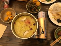 菌汤锅-香园自助小火锅