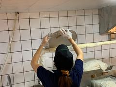 -呷佬·长沙手工米粉(金沙江路店)