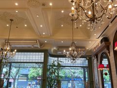 -玛格萝妮比萨屋(四平店)