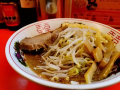 二郎系拉面-拉面莊夢語＆中华料理八椿