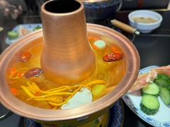 -京悦南门涮羊肉·羊蝎子火锅(田林路店)