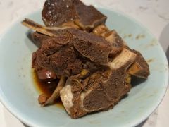 酱卤牛大骨-百春原湖南牛肉粉(百联世纪店)