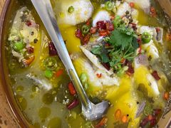 -溢心园香河肉饼总店