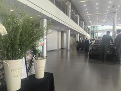 -天津波士信达奔驰4S店(卫津南路店)