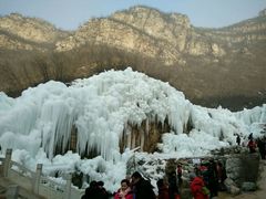 -大平台龙居瀑布旅游区