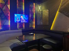 -K+全国连锁KTV(绿地缤纷天地店)