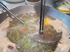 -左庭右院鲜牛肉火锅(金山万达店)