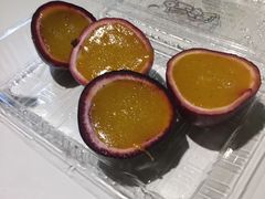 -志龙皇冠吃货椰子铺