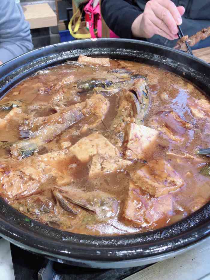 灶台香餐厅-"[环境]大厅人真的是太多了,超级嘈杂,建.