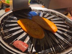 -草家酱蟹炭火烤肉店(珲春南路一店)