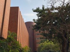 -香港理工大学