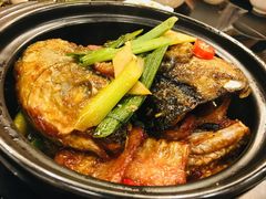 砂锅鱼头煲-草鱼先生潮州鱼生·虾生(新厦花园店)