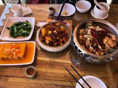 -隔壁老王·家常云南菜(花巷店)