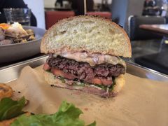 招牌牛肉汉堡-UPPER KITCHEN(延安路店)